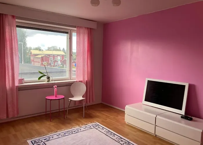 דירה Upea Asunto Kauppakadulla Lapuan Ydinkeskustassa לפואה